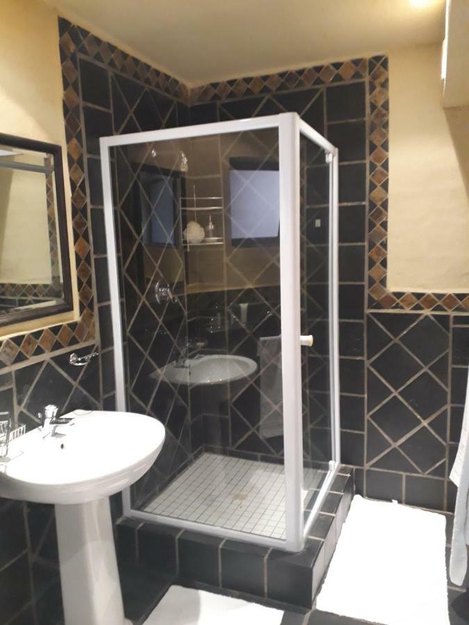 Апартаменты Studio@104 Моссел-Бей Экстерьер фото